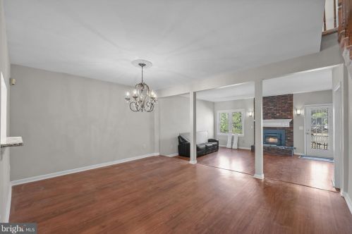 506 Sturbridge Ct, Flemington NJ  08822-2020 exterior
