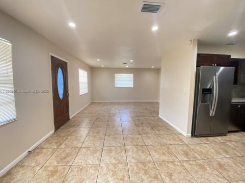 4153 46th Pl, Vero Beach, FL 32967-6315