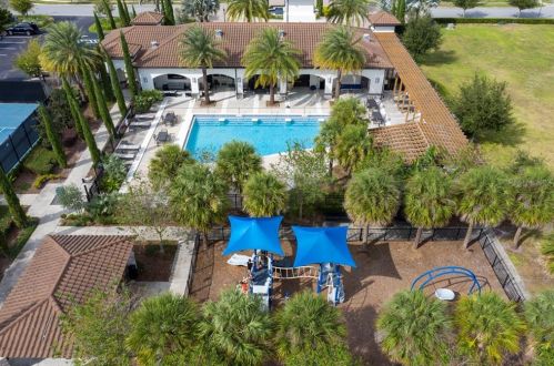 8035 Chilton Dr, Orlando FL 32836 exterior