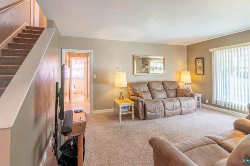 2532 4th Ave, Hibbing MN  55746-2249 exterior