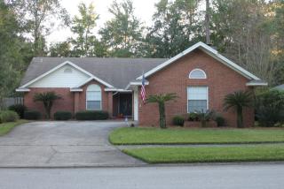 7388 Secret Woods Dr, Jacksonville, FL 32216-7142