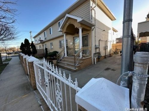 108-54 155th St, Jamaica, NY 11433-3827