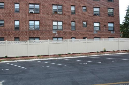 183 Drake Ave, New Rochelle NY  10805-1760 exterior