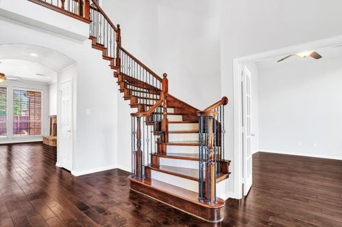 1213 Sunland Park Dr, Frisco, TX 75033-0205