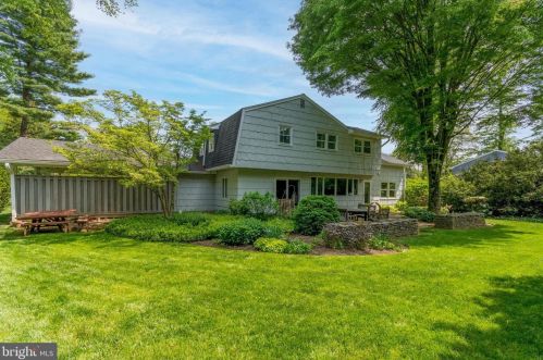 2861 Princeton Pike, Lawrence Township NJ  08648-3222 exterior