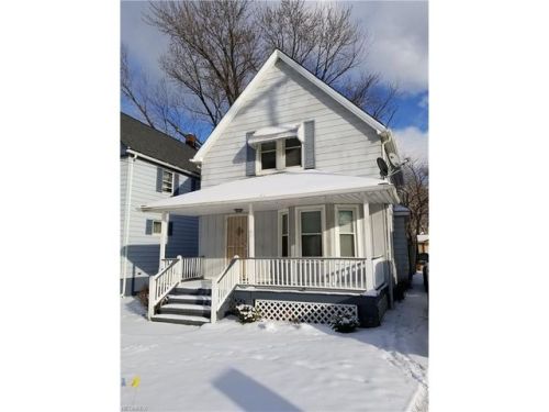 2231 103rd St, Cleveland, OH 44102-3528