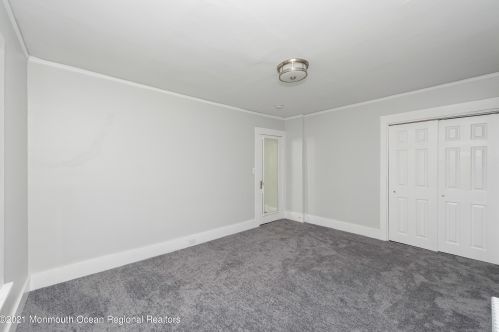 50 Willow Dr, Little Silver NJ  07739-1538 exterior