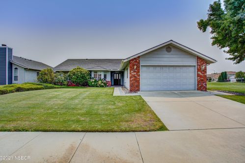 840 Firefox Dr, Santa Maria, CA 93455-7127
