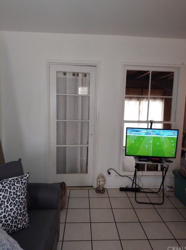 7610 Keltonview Dr, Pico Rivera CA  90660-4410 exterior