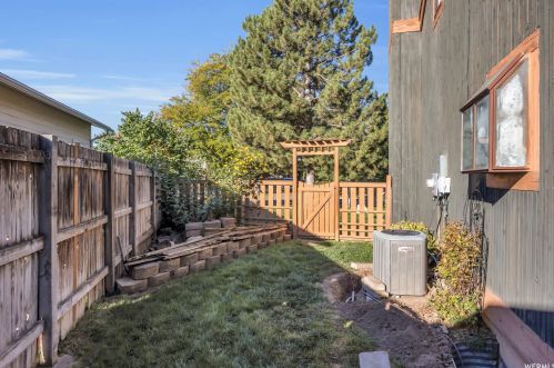 662 240, West Kaysville UT  84037-1431 exterior