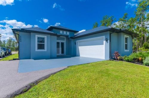 2948 2nd Ave, Naples, FL 34120-3781