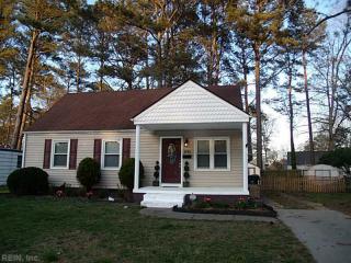 8246 Carlton St, Norfolk, VA 23518-2861