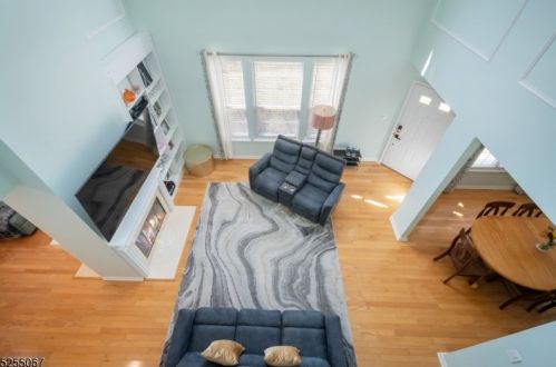 4 Evergreen Way, Mount Arlington NJ  07856-1377 exterior