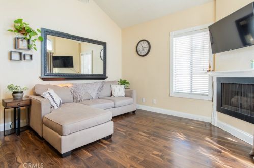 28883 Canyon Pt, Trabuco Canyon, CA 92679-1091