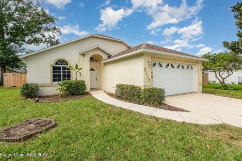 3222 Woodland Dr, Edgewater, FL 32141-6426
