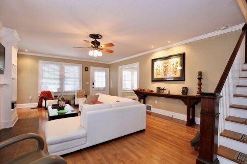 738 Edgewater Dr, Orlando FL 32804-6890 exterior