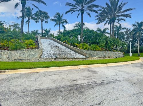 2745 Clipper Cir, West Palm Beach FL  33411-5178 exterior