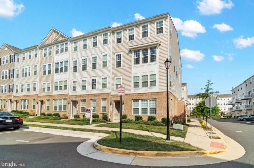 14731 Mason Creek Cir, Woodbridge, VA 22191-3319