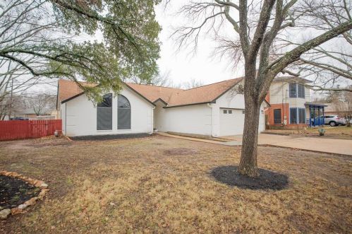 201 Susana Dr, Georgetown TX  78628-8736 exterior