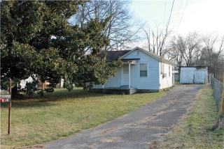 209 Campus Dr, Hendersonville, TN 37075-3543