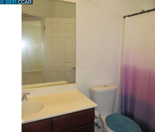 1337 Yosemite Cir, Oakley CA  94561-5205 exterior