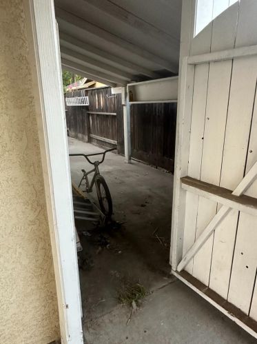 1808 Brewer Way, Modesto CA  95355-2609 exterior