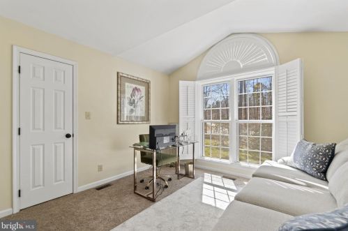 25 Countryside Dr, Fredericksburg VA  22406-4142 exterior