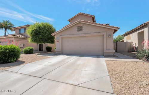 1327 Kingbird Dr, Chandler, AZ 85286-7596