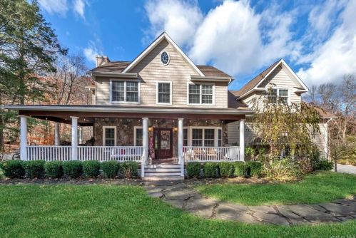 424 Buttermilk Falls Rd, Warwick, NY 10990-3862