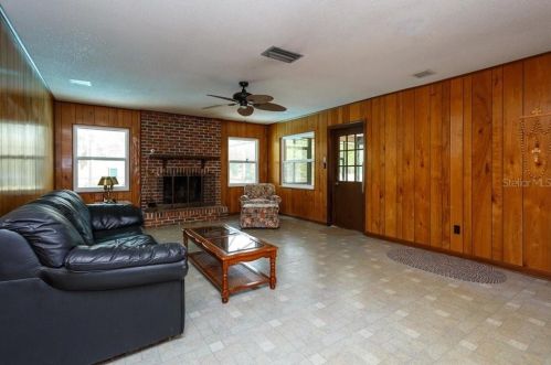 6325 Wynglow Ln, Orlando FL  32818-1311 exterior