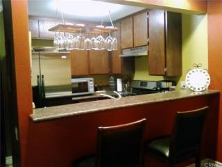 1391 Walnut St, Anaheim, CA 92802-2271