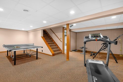 2815 Wynridge Dr, Darbydale OH  43123-8709 exterior