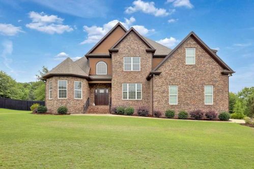 935 Lansfair Dr, Inman, SC 29349-7726