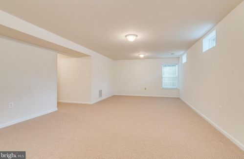 179 Colonial Dr, Charles Town WV  25414-4498 exterior