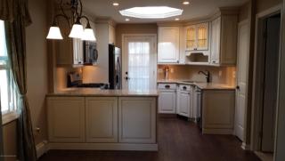 7 Cottage Pl, Ideal Beach NJ  07734-1915 exterior