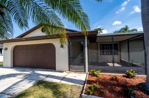 831 Starflower Ave, Fort Pierce, FL 34983-4638