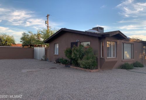 4074 Hayne St, Tucson, AZ 85711-4716