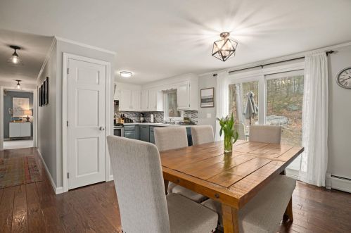 11 Deer Run Cir, Kingston, NH 03848-3031