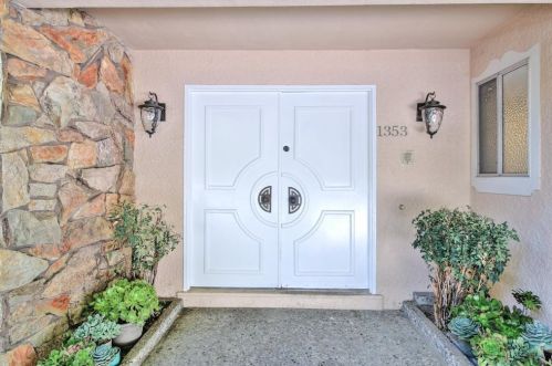 1353 Lexington Dr, San Jose, CA 95117-3735