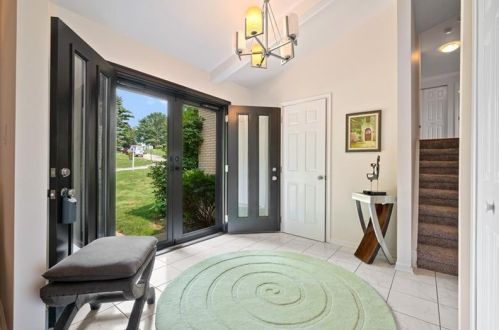 202 Harrow Rd, Pittsburgh, PA 15238-2529