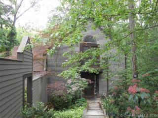 18 Long Hill Farm, Guilford CT  06437-1867 exterior