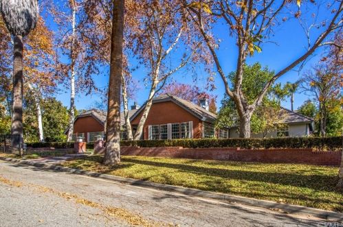 1321 Summit B Ave, Redlands, CA 92373-6806