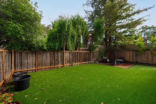 1139 King St, Redwood City CA  94061-2260 exterior