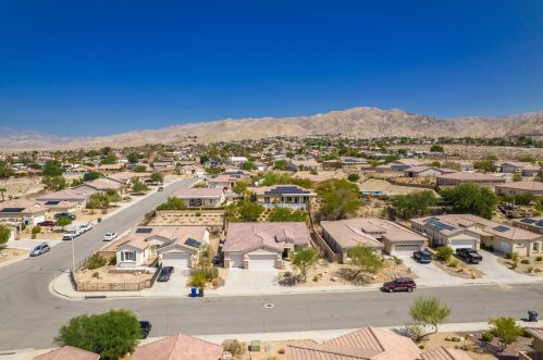 68334 Panorama Dr, Desert Hot Springs, CA 92240-6587