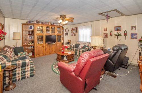 5940 Gratis Rd, Camden, OH 45311-9713