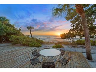 418 Casey Key Rd, Osprey, FL 34229-9775