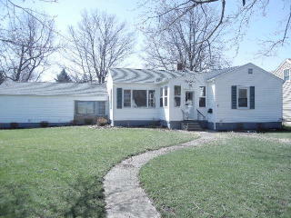 215 Harmon Dr, Greenville, OH 45331-2328