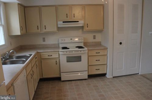 113 Skyview Dr, Shrewsbury, PA 17361-1413