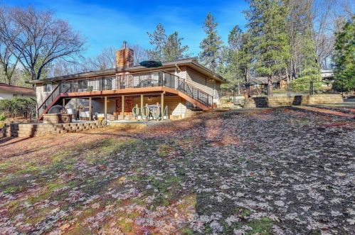 15953 Norlene Way, Grass Valley CA 95949-6877 exterior