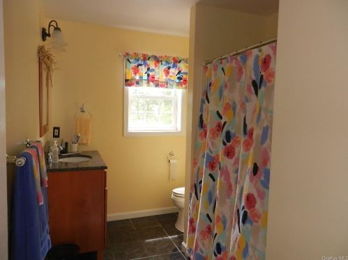 52 Plum Rd, Mahopac NY  10541-4247 exterior